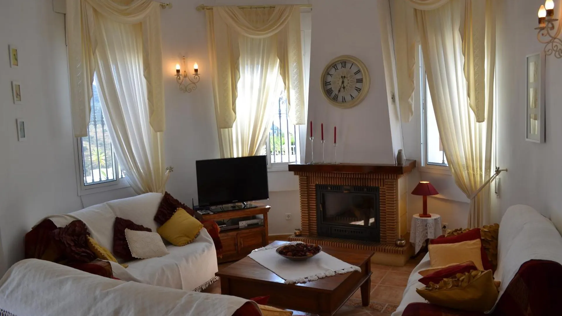 Villa Las Golondrinas Mondron Spain